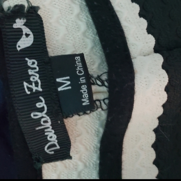 SOLD- Black and White Striped Summer Shorts- Sz M - Picture 6 of 6